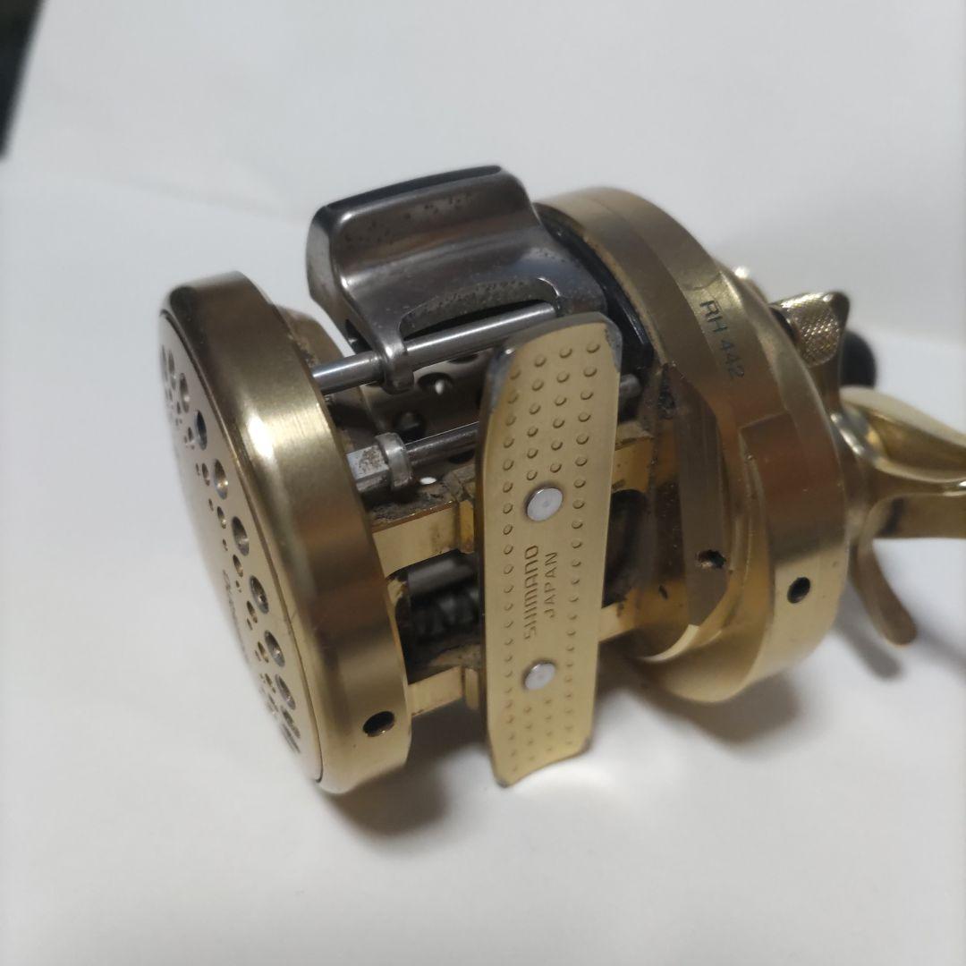 CALCUTTA CONQUEST 100 ベイトリール ゴールド