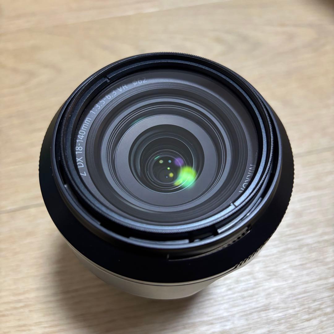 Nikon Z DX 18-140mm f/3.5-6.3 レンズフード付き