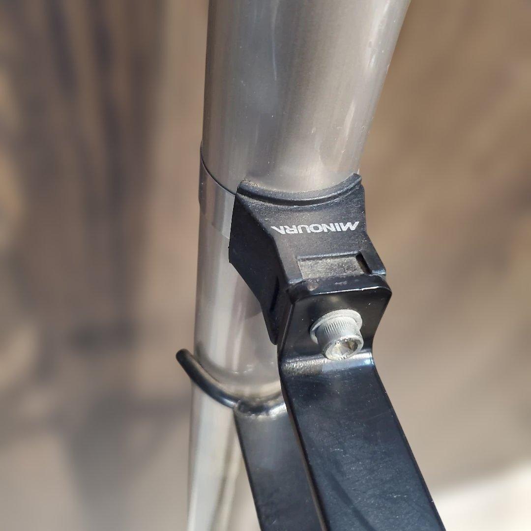 MINOURA ミノウラ　バイクタワー　天井突っ張り式