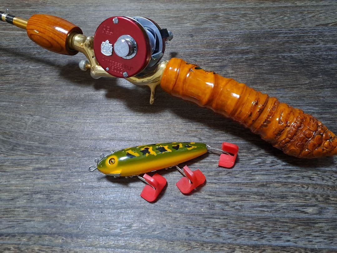 道楽　DOWLUCK 　ドウラク　ドライビングミノー　ブルフロッグ