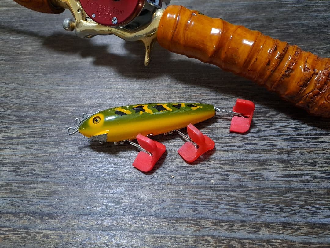 道楽　DOWLUCK 　ドウラク　ドライビングミノー　ブルフロッグ