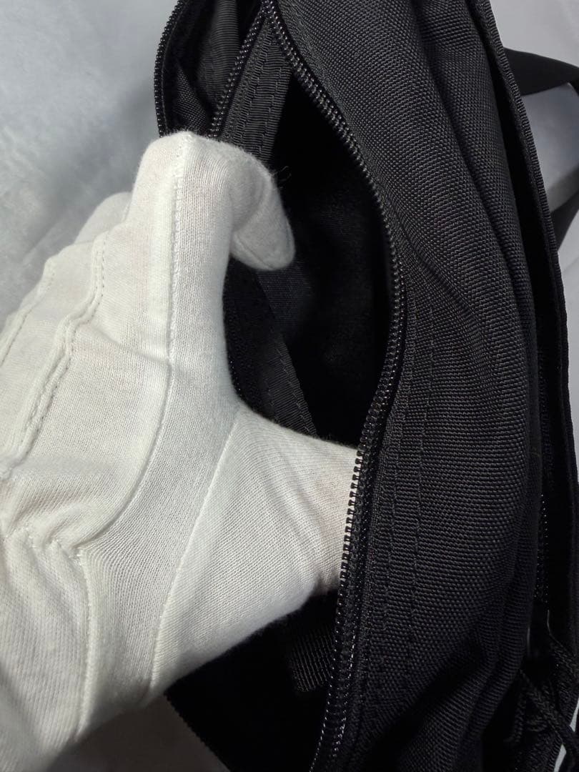 ブリーフィング　SHOULDER BAG SLASH S MW GENⅡ