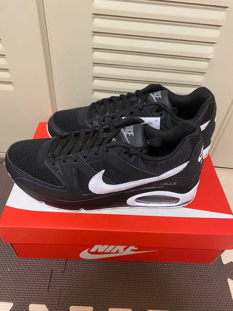 ナイキ エアマックスコマンド　27.5 新品未使用