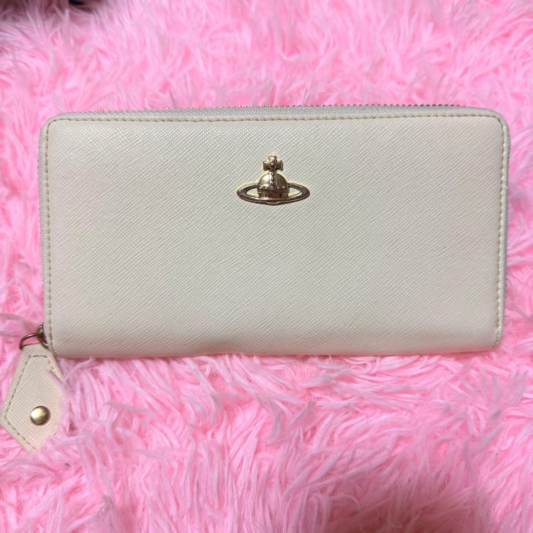 ヴィヴィアンウエストウッド 長財布 ホワイト 中古品 - メルカリ