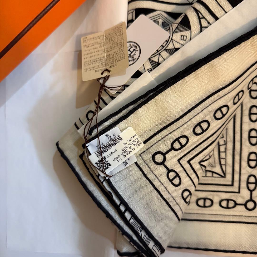 新品＊エルメス＊カレジュアン＊カシシル＊シュヴァルドゥクール＊バンダナ＊カレ