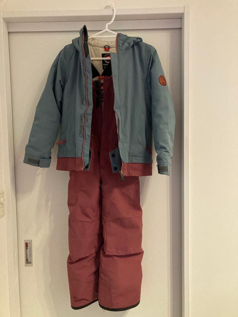 686スノーボードウエア　キッズ・ジュニア