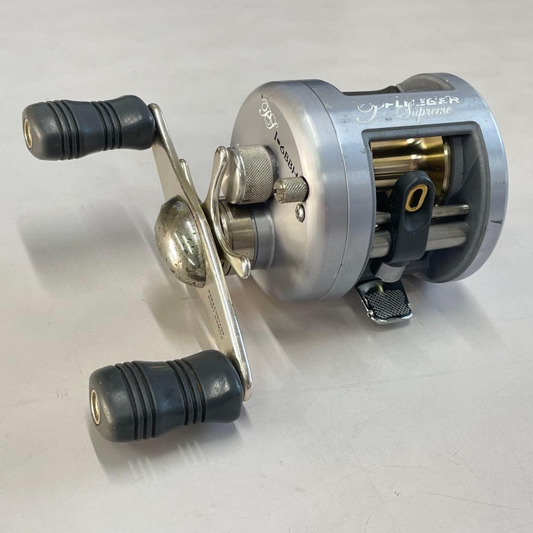 リール PFLUEGER SUPREME 1-6BBH