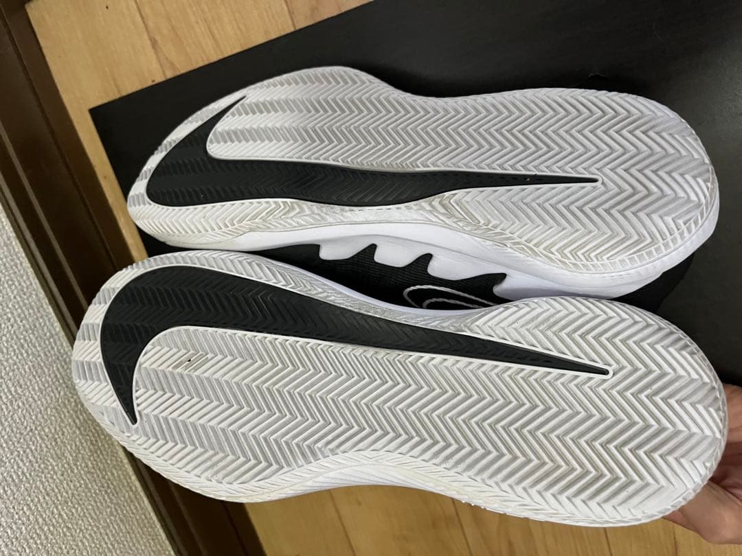 美品　Nike Vapor Pro テニスシューズ ブラック/ホワイト　28cm