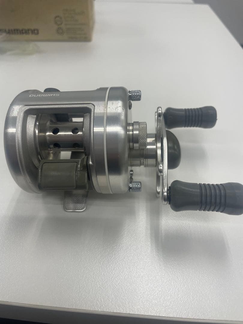 SHIMANO CALCUTTA 100 リール
