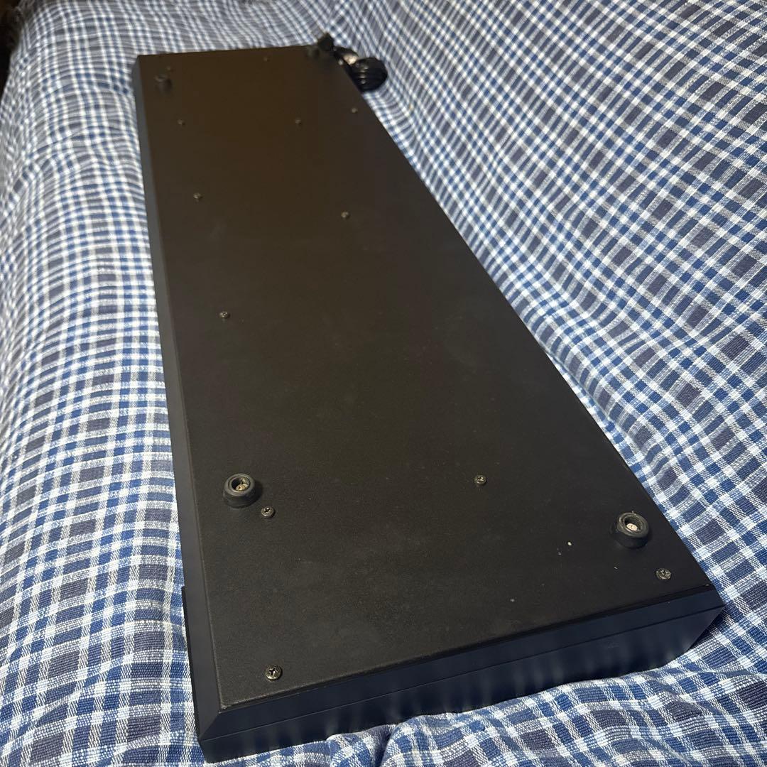 ROLAND D-10 マルチティンバー シンセサイザー