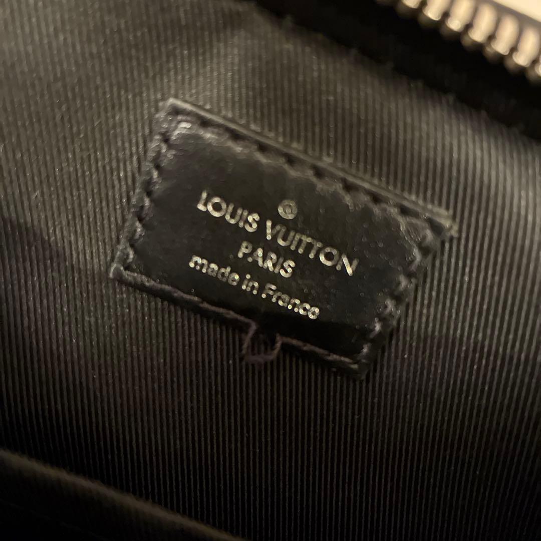 ルイヴィトン ダミエ・グラフィット3D トリオメッセンジャー N50017