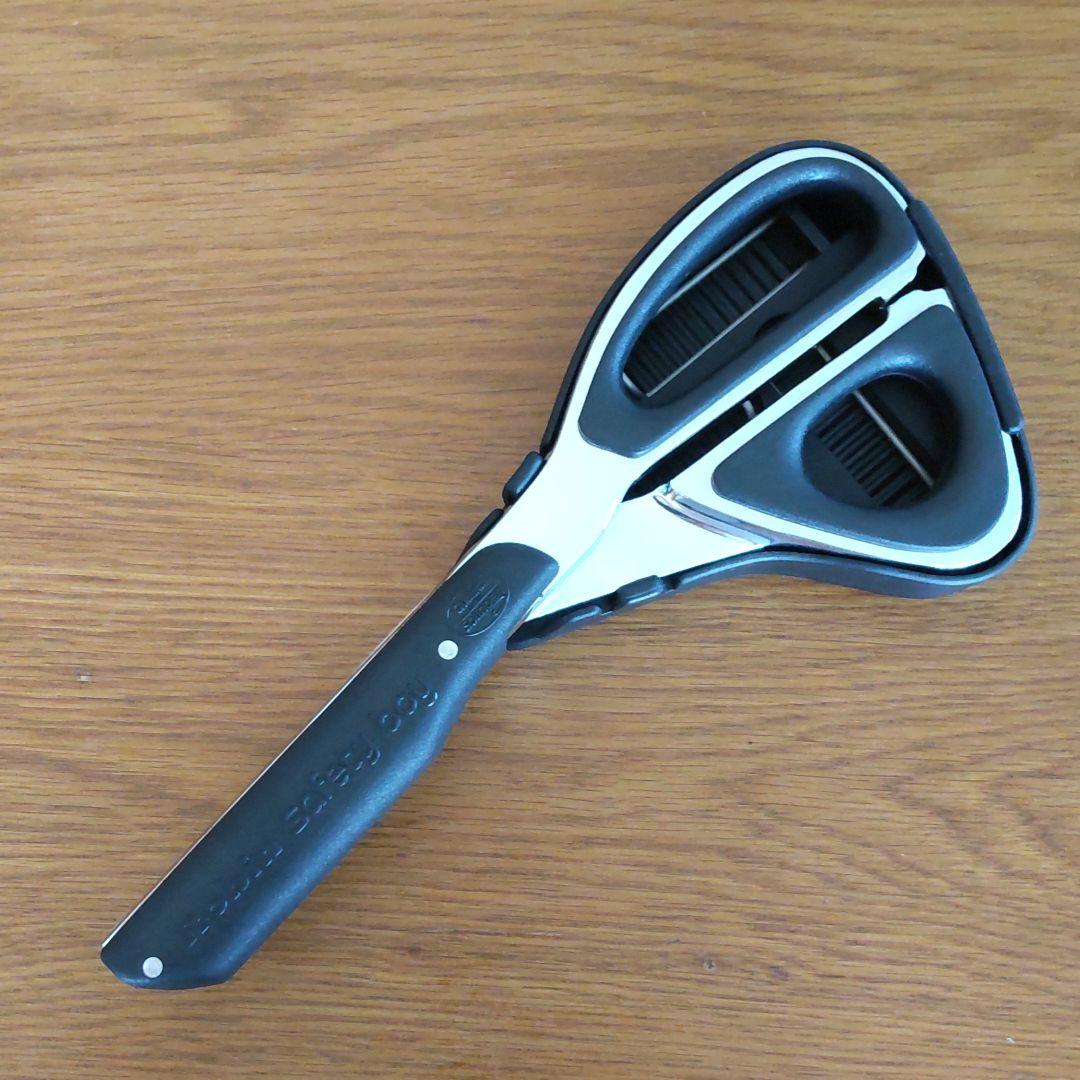 ロビン·レスキューシザー　脱出·救助を目的に開発された携帯救助器具