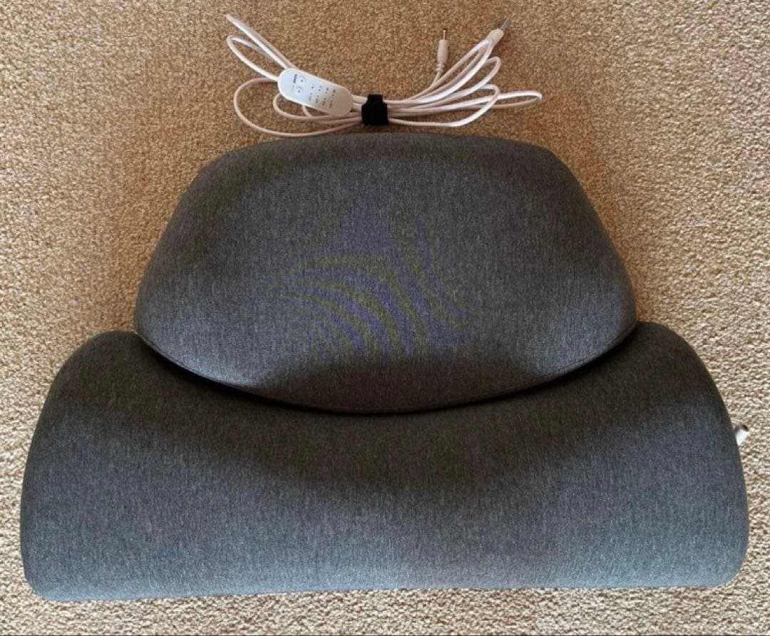 【美品・正規品】首と肩がホッとする枕　ホットピロー　カルクス　サバキュー