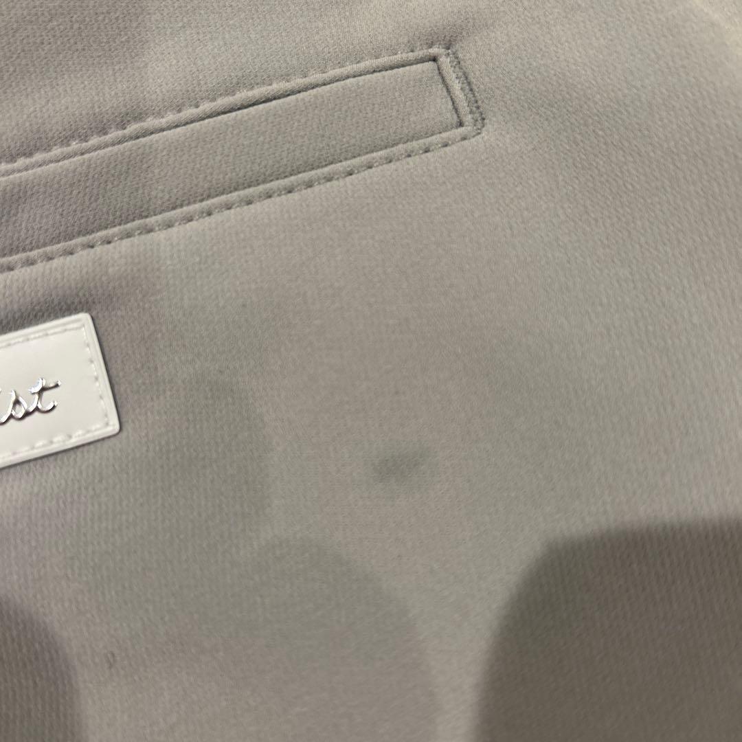 タイトリスト新品レディース ゴルフパンツ ライトグレー　暖かい上品機能的