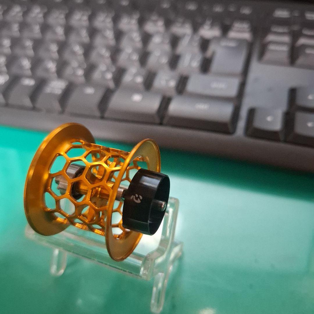 超貴重　メガバス　カロッツェリア　ＩP用　ハニカムスプール　　超美品