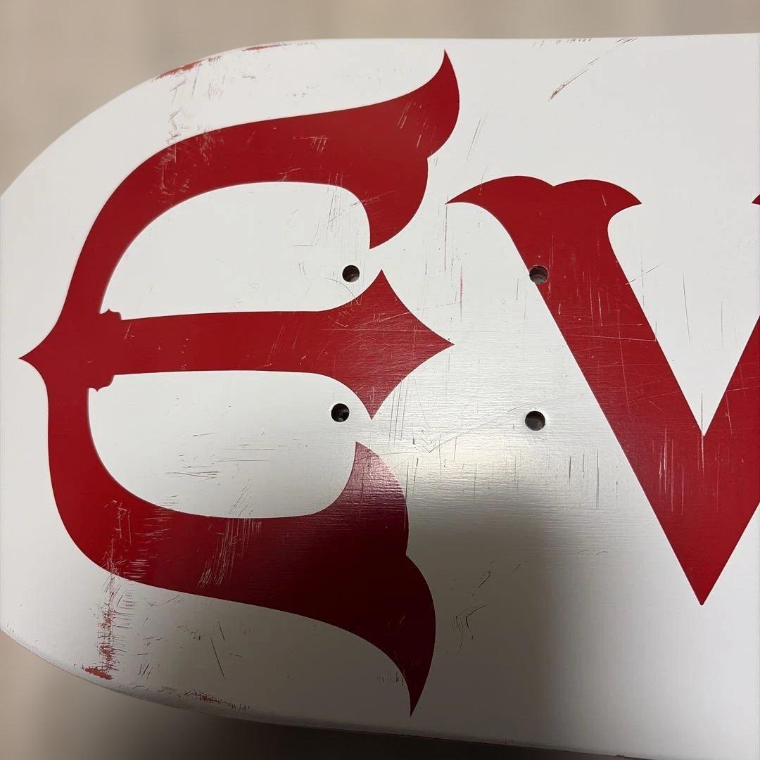 Evisen スケートボードデッキ レッド/ホワイト　8.25インチ