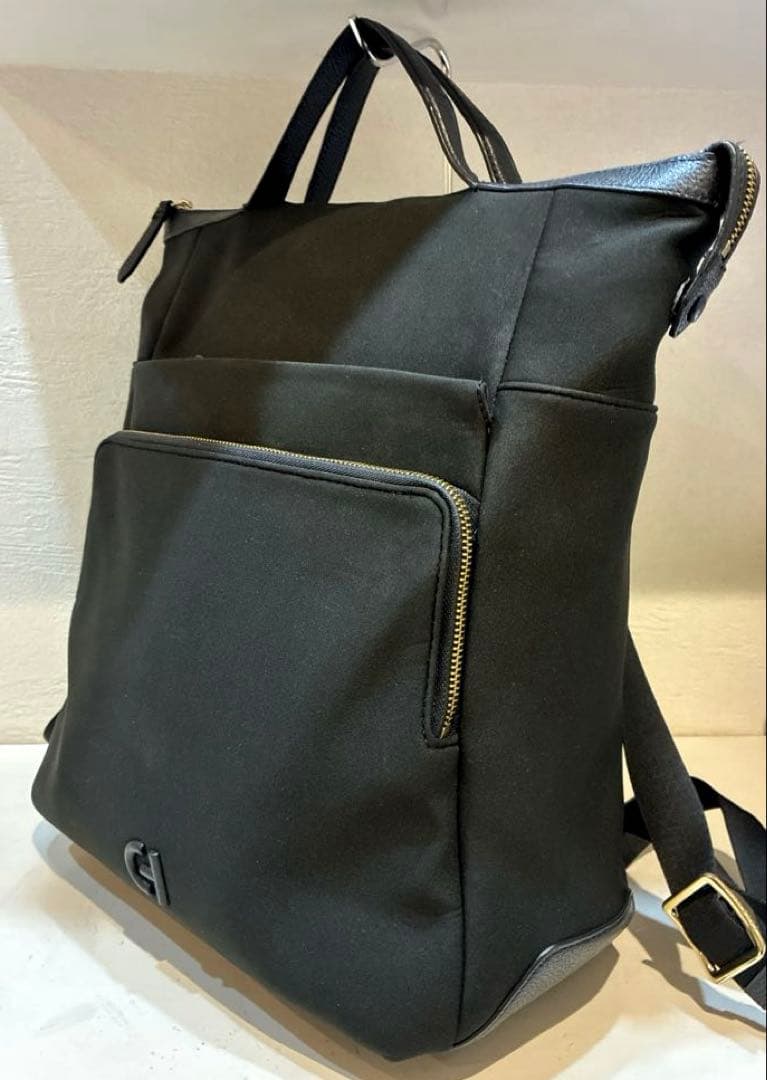 【美品】COLE HAAN グランド アンビション ネオプレン バックパック 黒