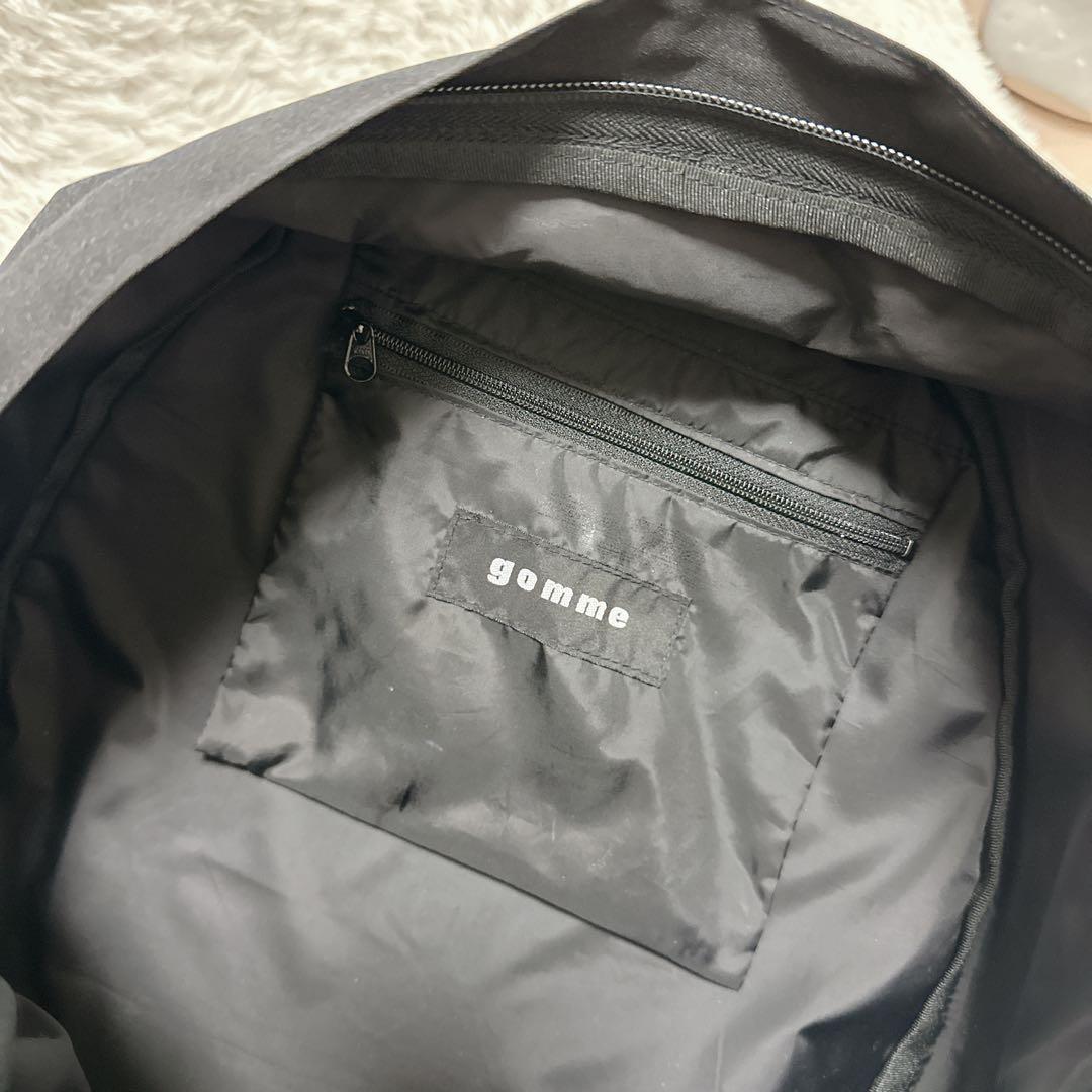 【極美品】gomme デコレーション　フリル　リュック　黒