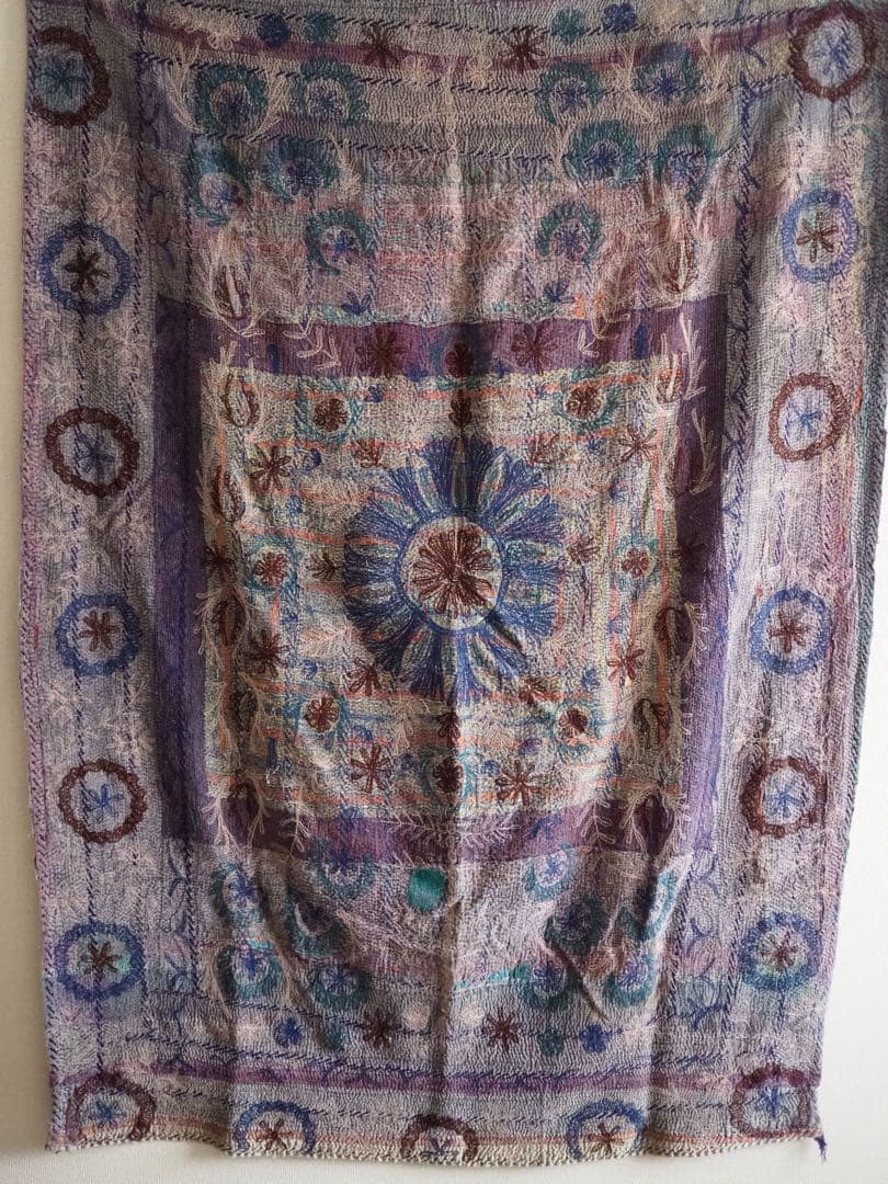 【美品】スザニ刺繍カンタキルト　スザニ刺繍　インド　一点もの