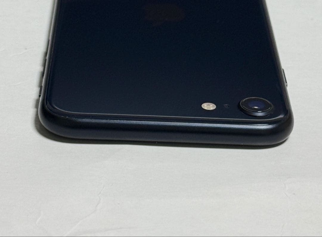 バッテリー最大容量96%　iPhone SE 第3世代 64GB ミッドナイト