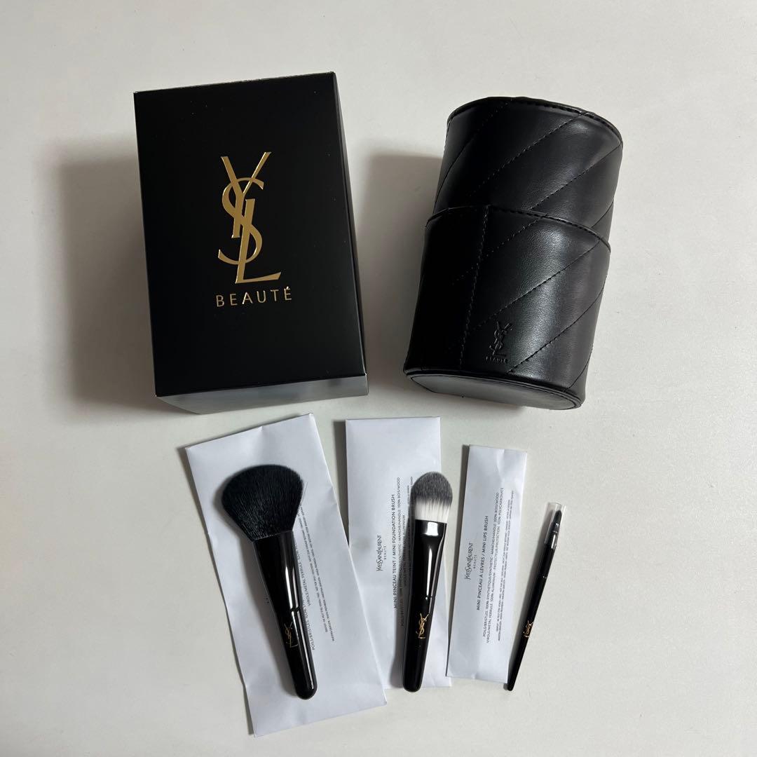 お値下げ中】イブサンローラン ブラック会員 ノベルティ バースデー