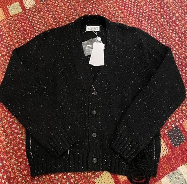 マルジェラ♪星野源さん着用、デストロイカーディガン♪ - メルカリ