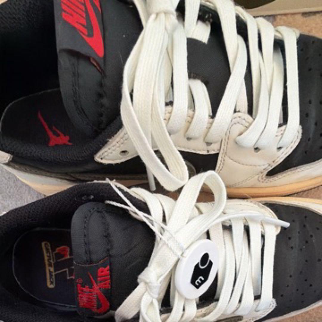 Travis Scott × Air Jordan 1 Medium Olive