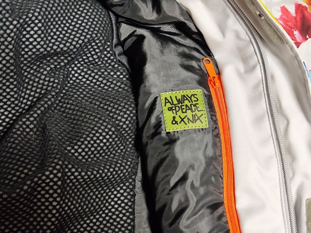 スノーボードウェアセット 花柄ジャケットとパンツ