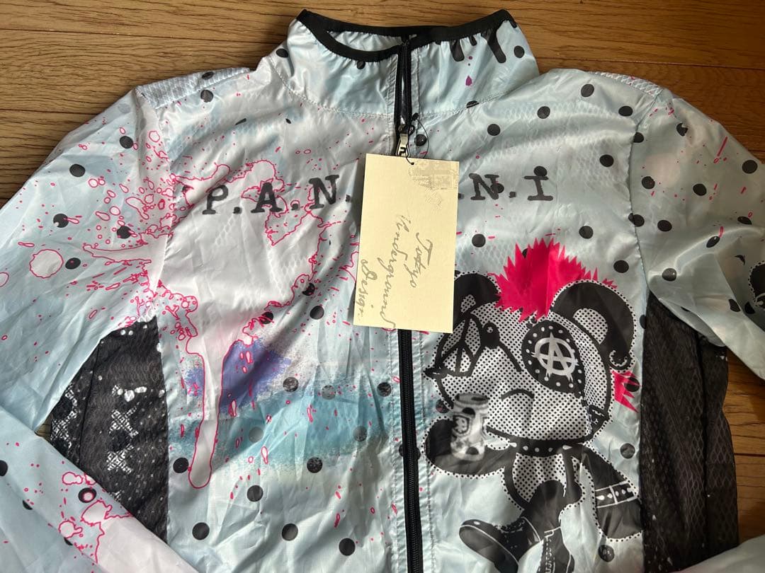 【新品タグ付】パンダーニPANDANI 長袖 ウィンドブレーカー