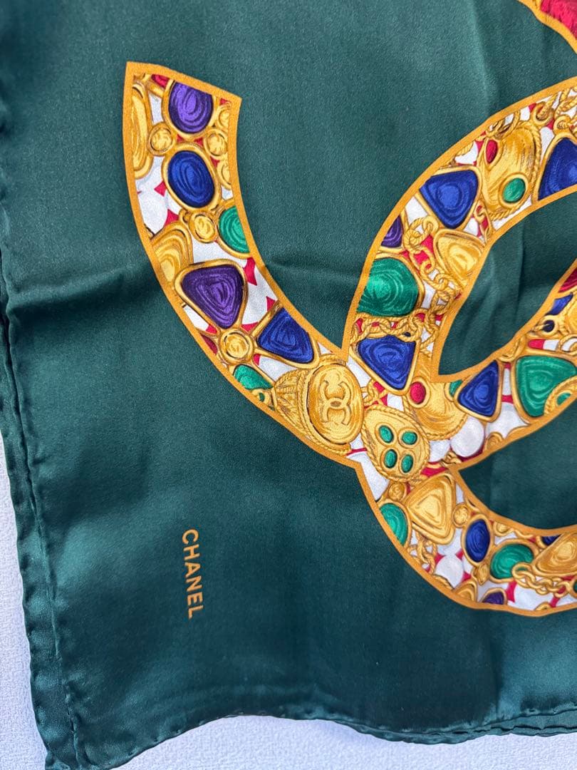 シャネル スカーフ グリーン｜シャネル スカーフ 帽子 ジャケット