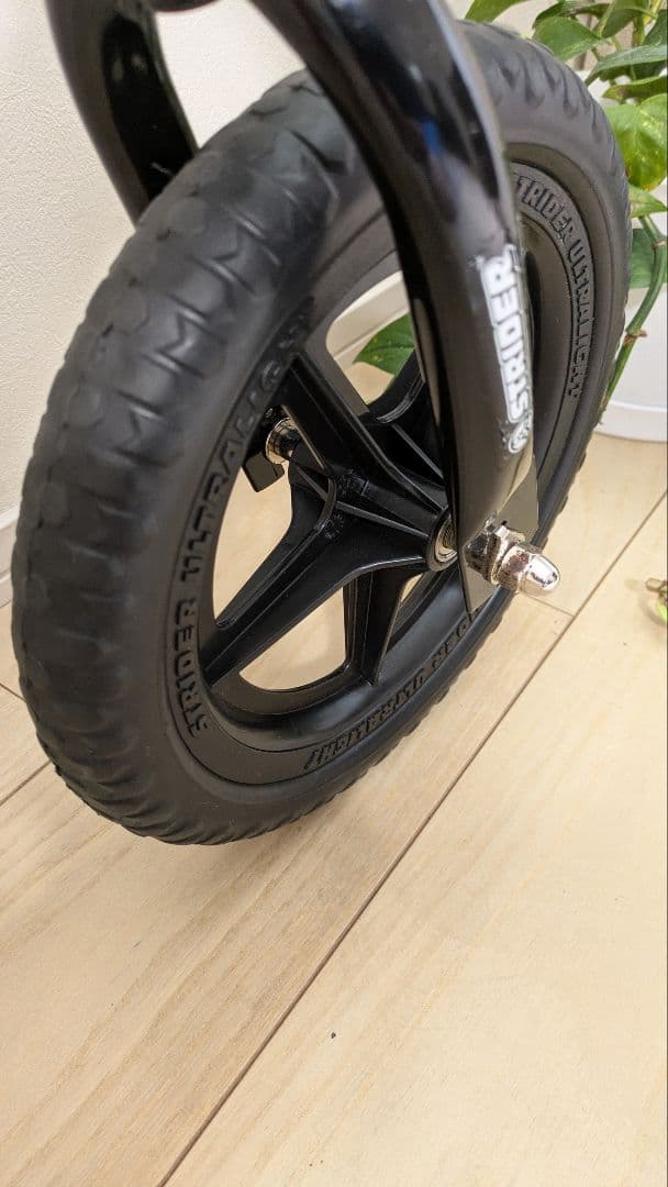 ストライダー ST-4 レッド 12インチ