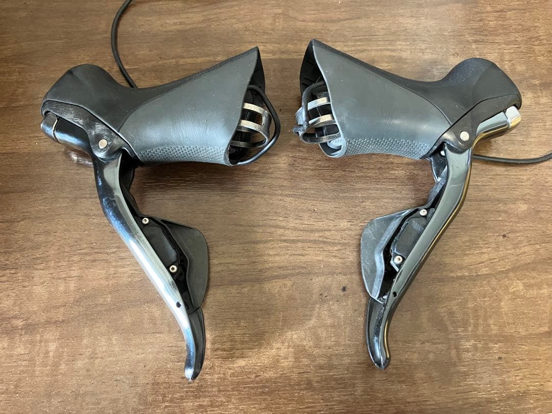 Di2ケーブル付き　デュラエース STI9070 Di2