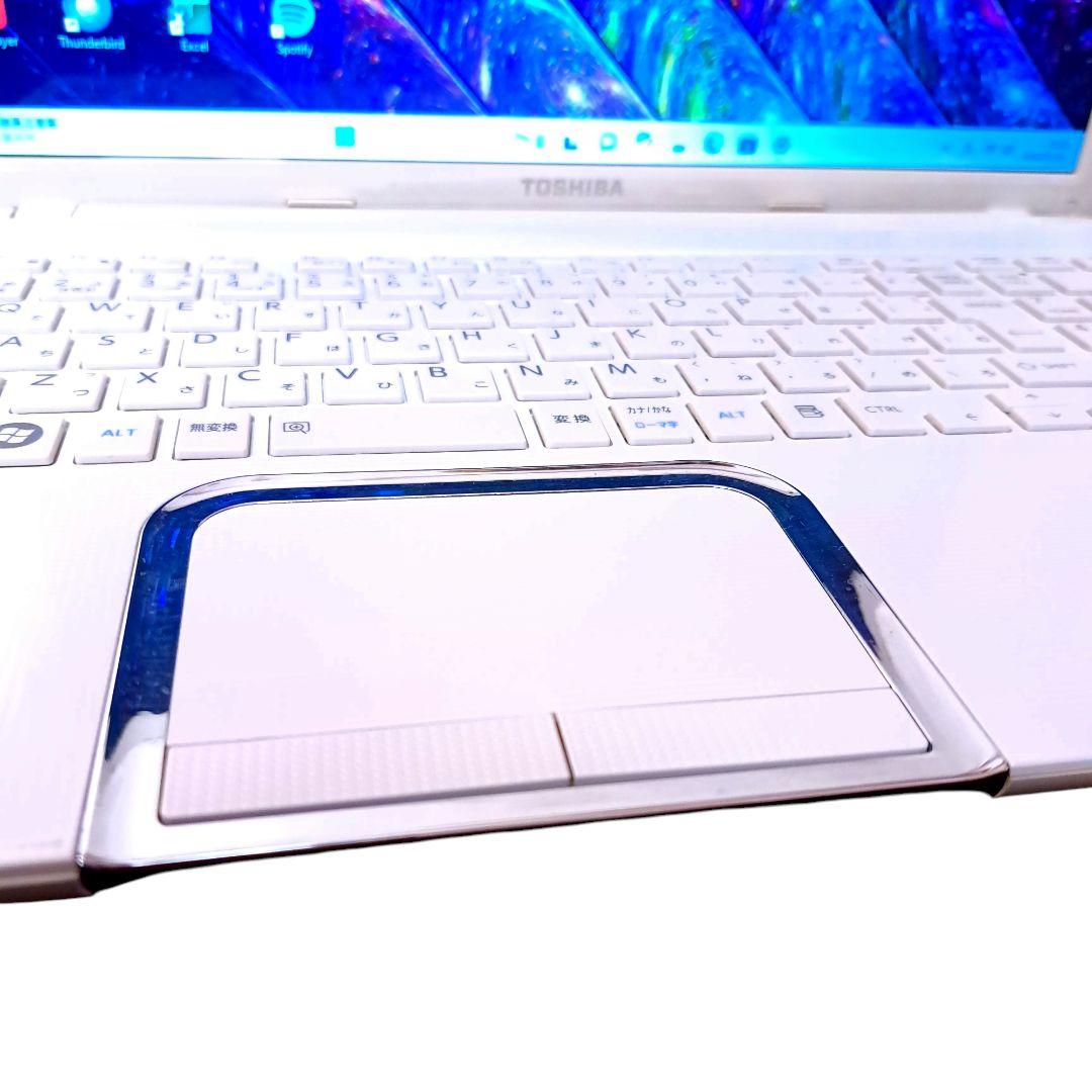 ノートパソコン 本体 Windows11 オフィス付き i7 16GB SSD