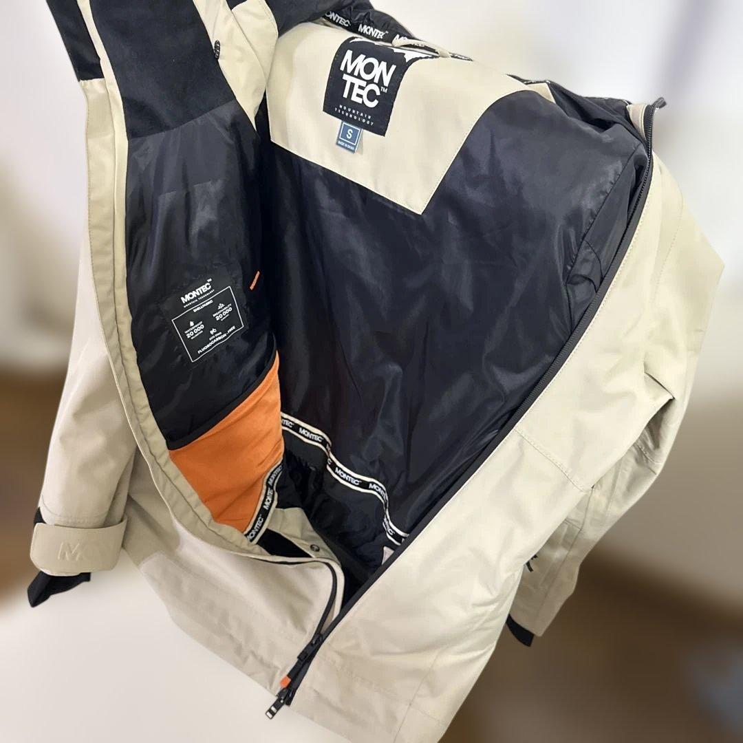 MONTEC スキースノーボードウェア　上下セット　Sand Sサイズ