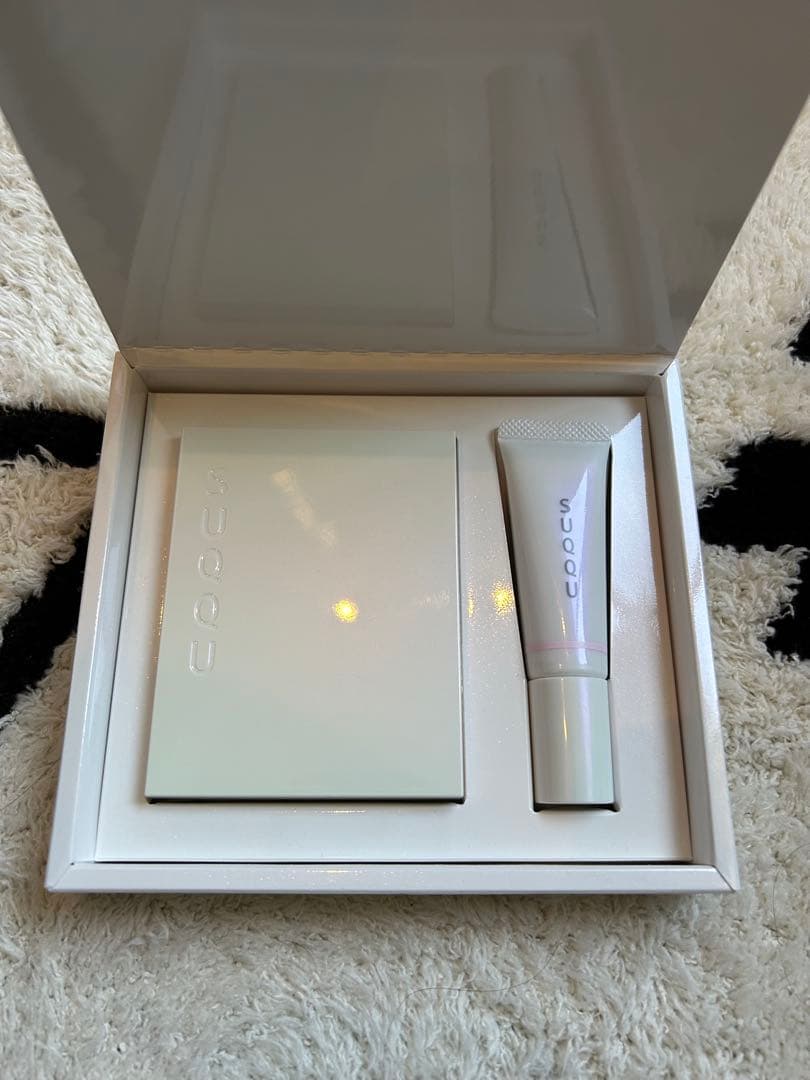 SUQQU 舜華 (2025 ホリデー コレクション)