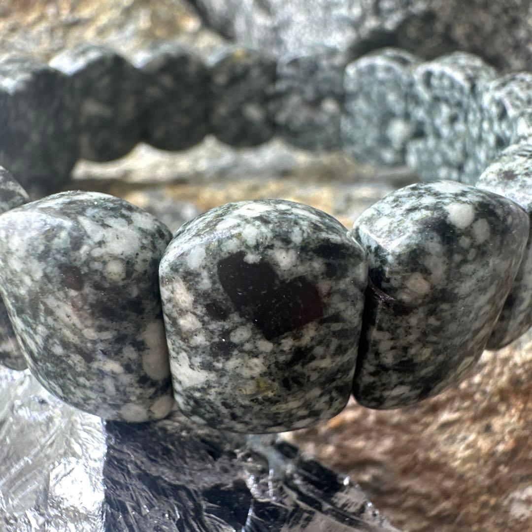 遠野霊石 超高波動 スペシャルバングル ハンドメイド 感謝の石 奇跡の