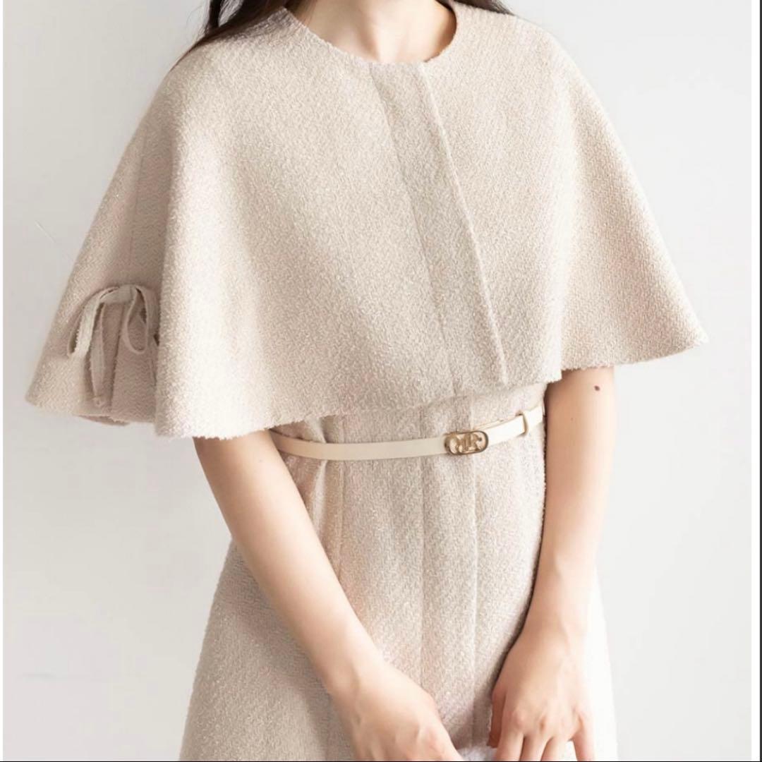 ベージュ ケープスタイル ジャケット