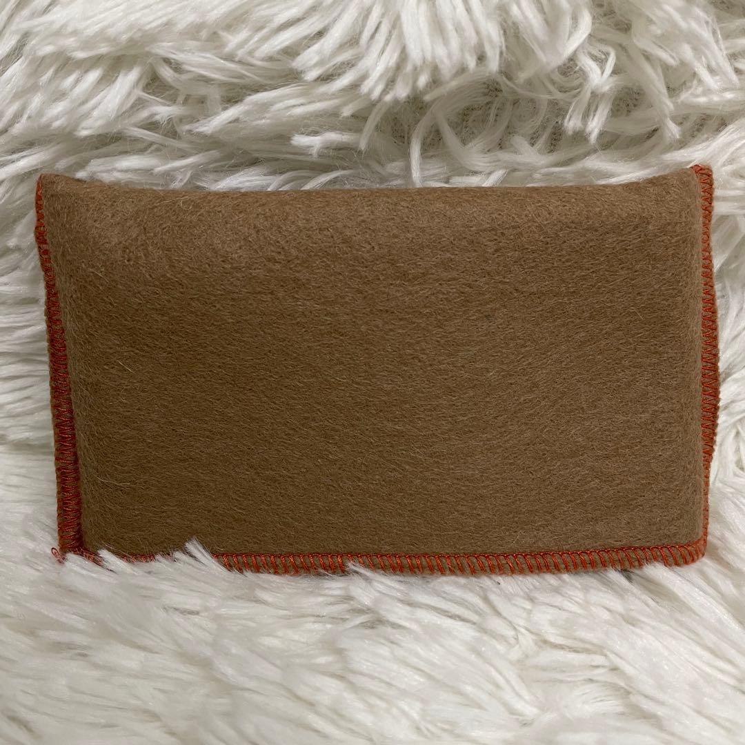 未使用品　ロエベ　6連キーケース アナグラム　チャーム　本革　型押し　金　茶