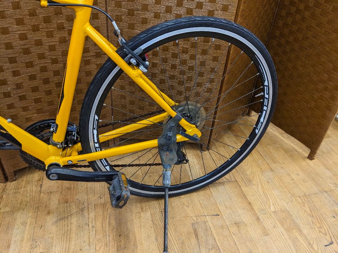 U019 クロスバイク　PRECISION　700×28c イエロー