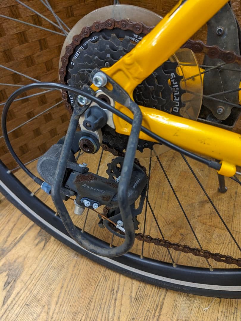 U019 クロスバイク　PRECISION　700×28c イエロー