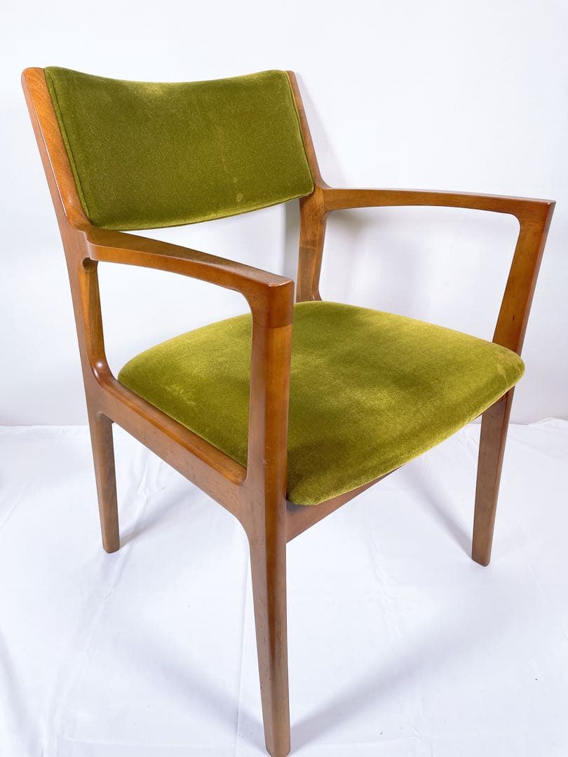 カリモク60+ ダイニングチェア アームチェア モケットグリーン