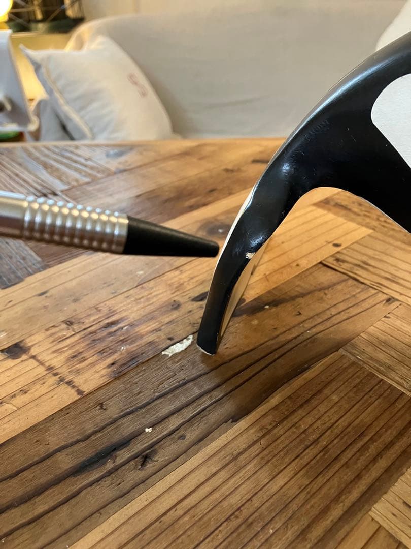 カナダ　Harris Smith Lalkawilas サイン有り立体造形クジラ