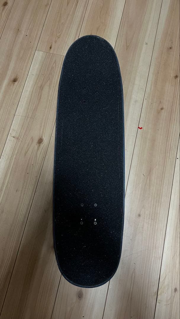 スケボーデッキ2本、トラックセット(バラ売り不可)