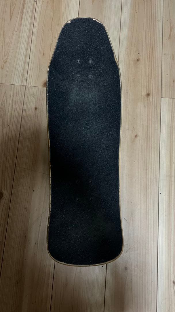 スケボーデッキ2本、トラックセット(バラ売り不可)