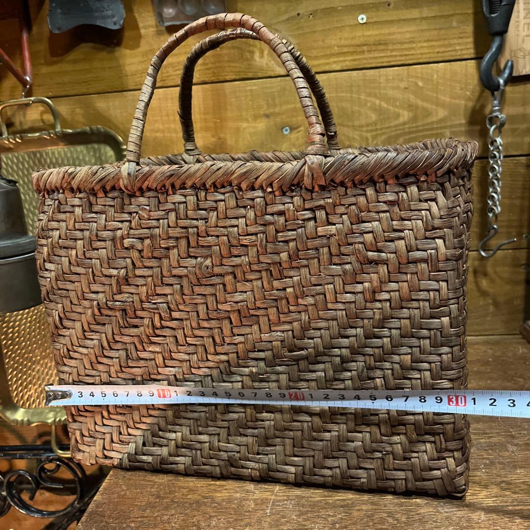 hono希少な山葡萄バック