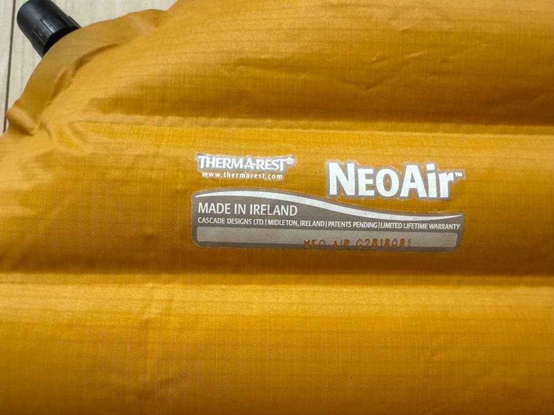 サーマレスト　Therm-a-Rest NeoAir スリーピングマット