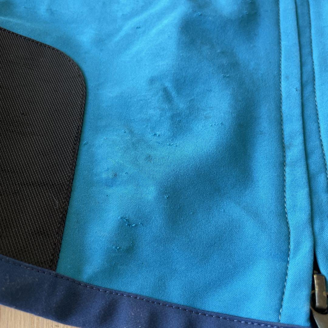 オンヨネ　ONYONE スキーウェア　デモチーム　サイズM 中古