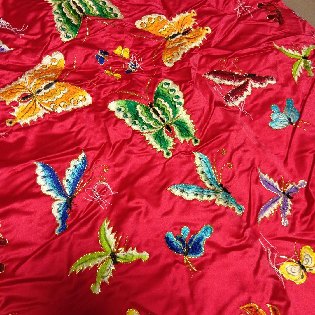 韓国刺繍　掛け布団　蝶々デザイン刺繍