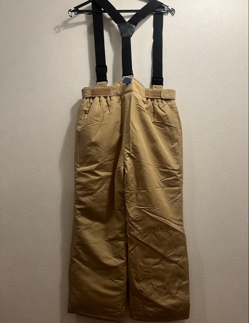 男の子　迷彩柄スキーウェアセット　140cm