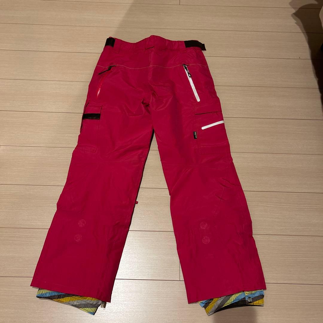 スノーボードウェア　Ｓサイズ　パンツGORE-TEX ピンク トライトン